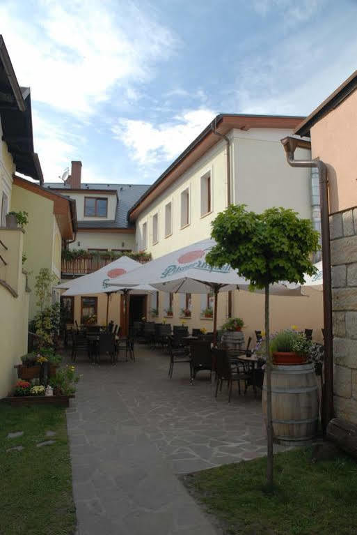 Hotel Posta Sobotka Exterior foto